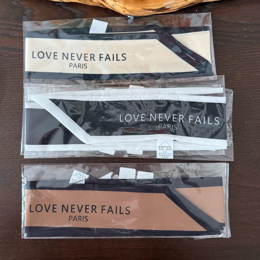 Love Never Fails Paris Scarves Set